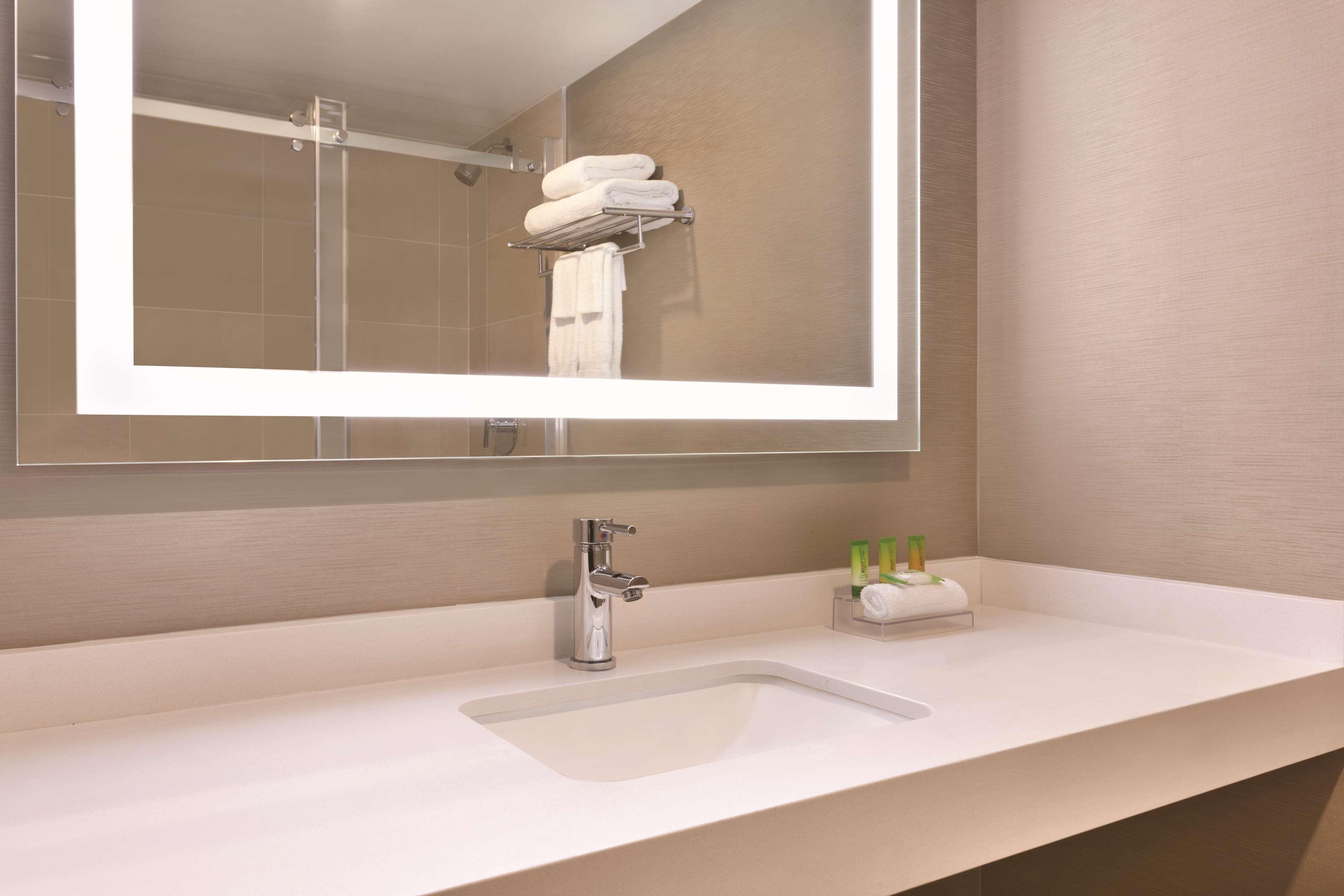 Park Inn By Radisson Brampton, On Εξωτερικό φωτογραφία