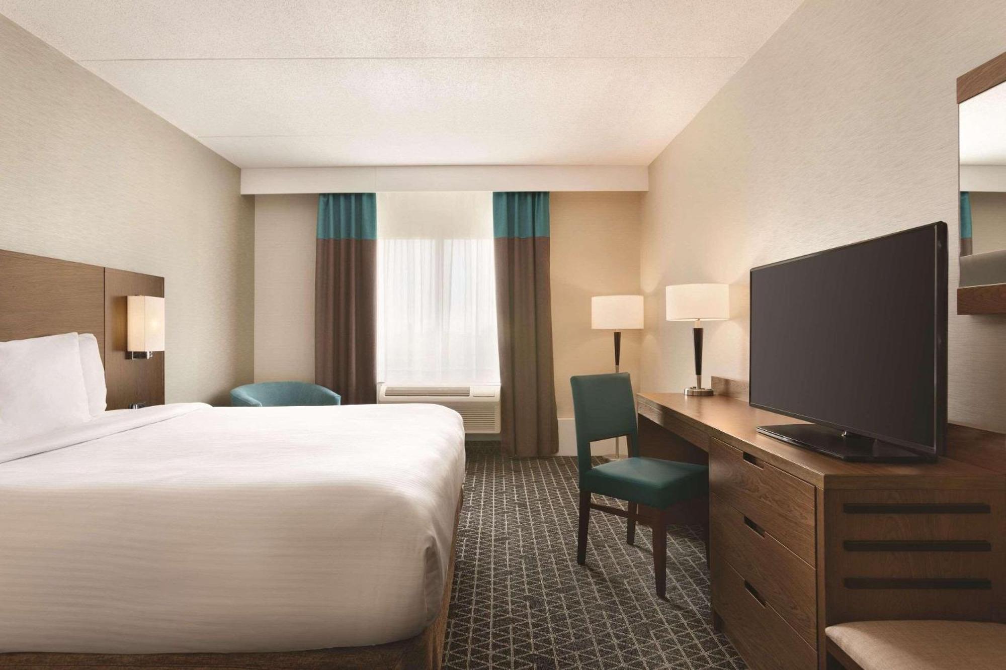 Park Inn By Radisson Brampton, On Εξωτερικό φωτογραφία