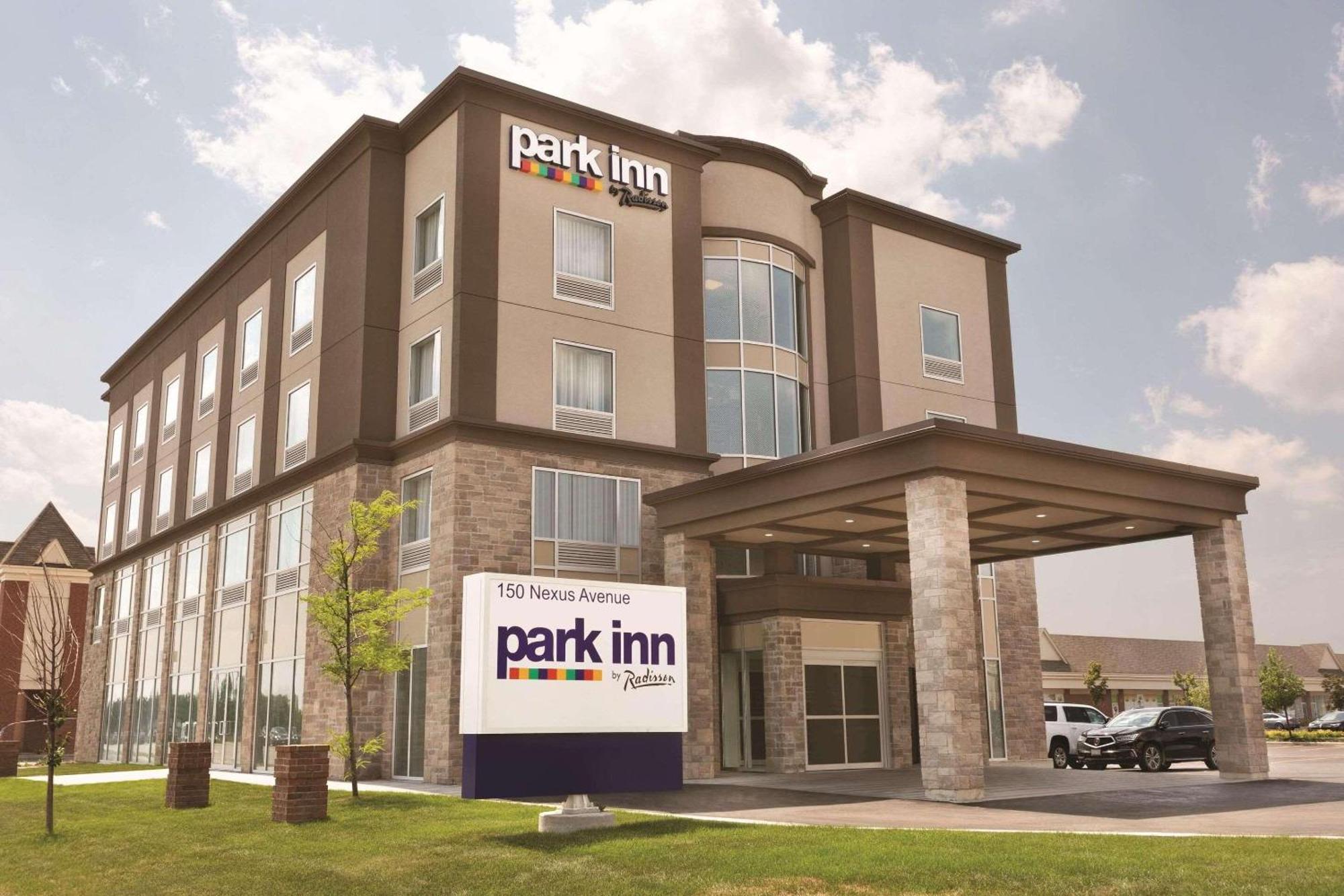 Park Inn By Radisson Brampton, On Εξωτερικό φωτογραφία